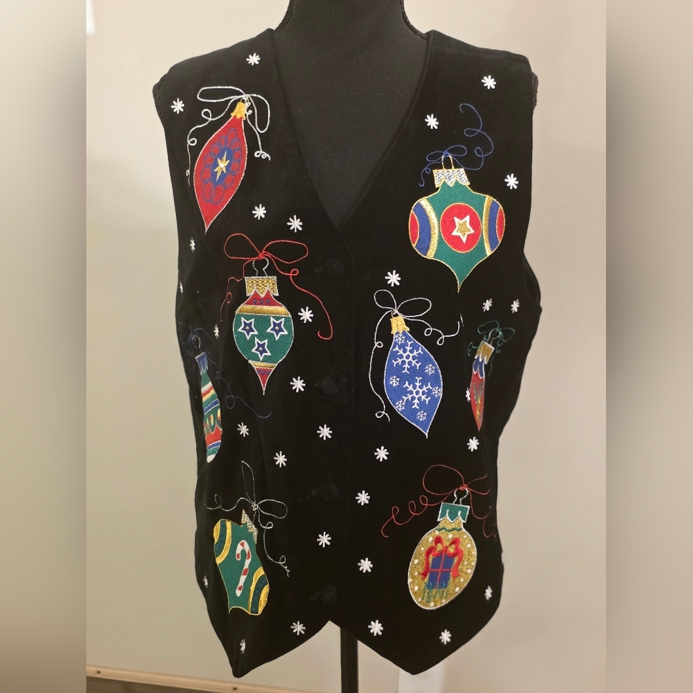 Westbound Black V-Neck Sweater Vest with Ornament Design